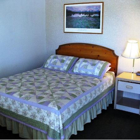 Golden West Motel Klamath Falls Exteriör bild
